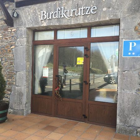 Burdi -Kurutze Pension Urquiola Exterior photo